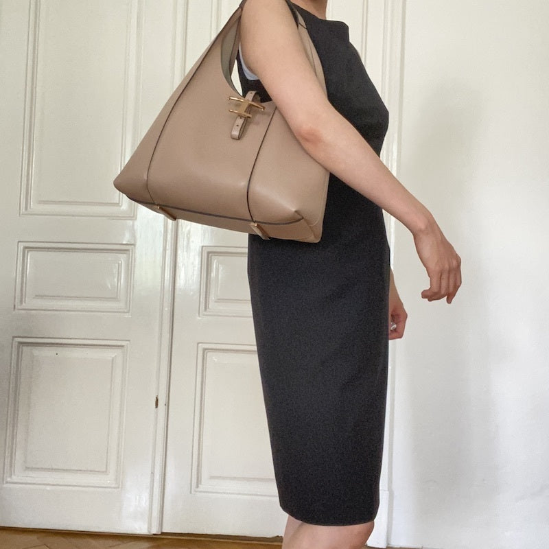 期間限定セール TOD'S T タイムレス レザー ホーボー バッグ