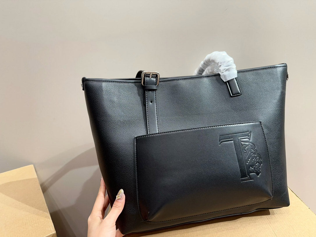 【TOD´S】レザーロゴ TRV ショッピングトートバッグ E/W MED