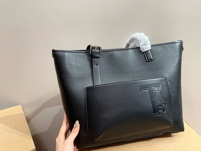 【TOD´S】レザーロゴ TRV ショッピングトートバッグ E/W MED