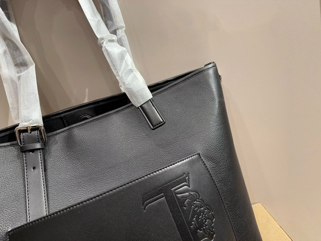 【TOD´S】レザーロゴ TRV ショッピングトートバッグ E/W MED