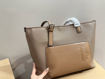 【TOD´S】レザーロゴ TRV ショッピングトートバッグ E/W MED