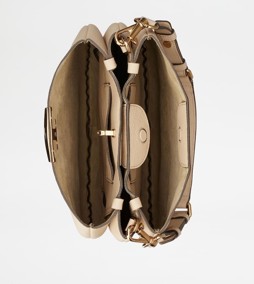 TOD´S T タイムレス レザー ショルダー バッグ スモール