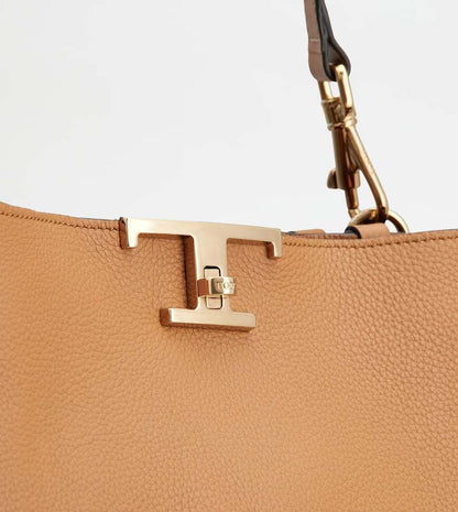 TOD´S T タイムレス レザー ショルダー バッグ スモール