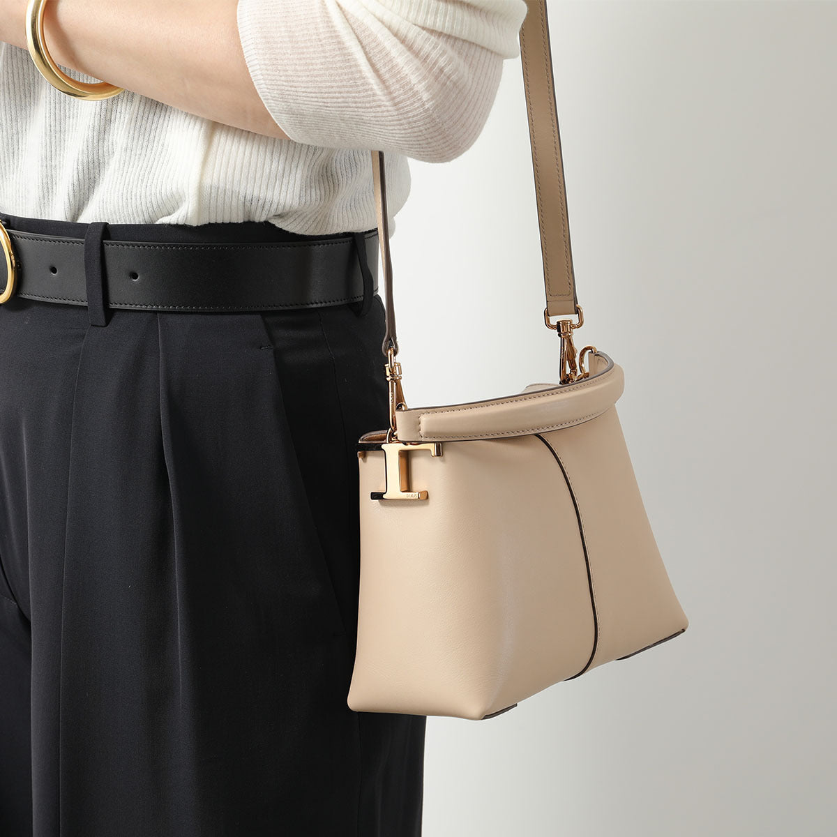 TODS バッグ T Case T TIMELESS XBWTSTO0000XPR