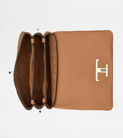 TOD´S トッズ Tタイムレス レザー フラップバッグ ミニ