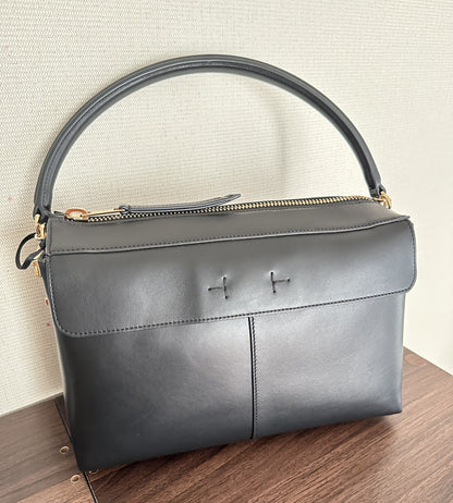 Tod's トッズTケース ジップアップショルダーバッグ