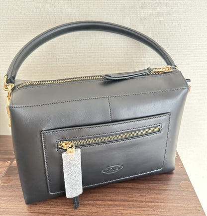 Tod's トッズTケース ジップアップショルダーバッグ